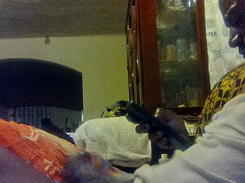 Snapshot of LookingLover34 chatting on November 21, 2025, 6:34 am LookingLover34 online show from November 21, 2025, 6:34 am