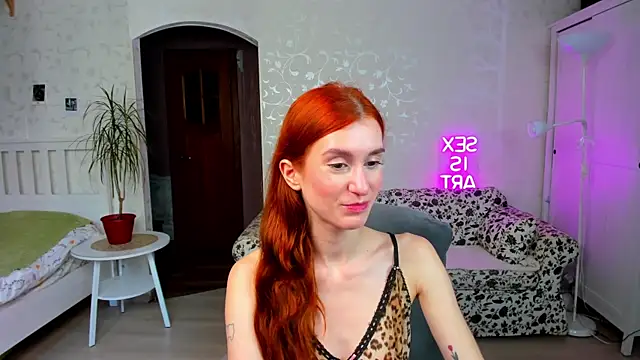 Sally Biscuit online show from September 11, 2025, 12:05 pm