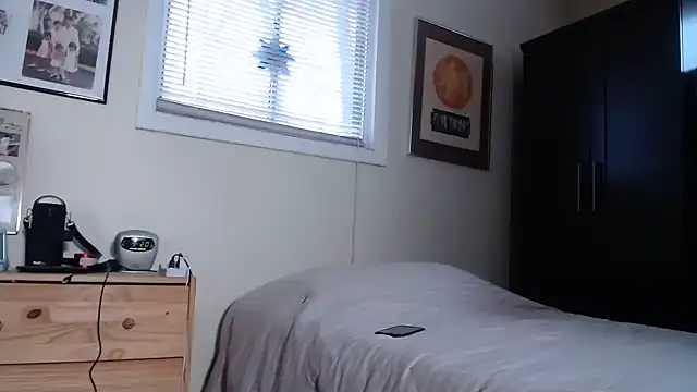 hottottrot691 online show from February 16, 2025, 2:21 pm