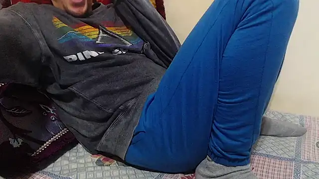 Alexdelarge323 online show from January 21, 2025, 11:03 am