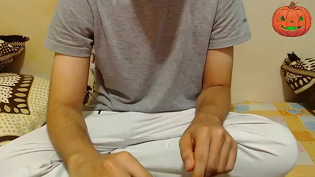 Alexdelarge323 online show from October 6, 2025, 11:18 am