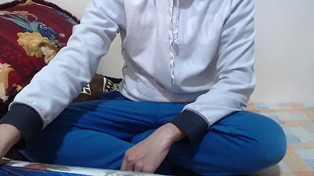 Alexdelarge323 online show from February 24, 2026, 1:20 pm