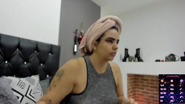 MariaGaitan online show from March 22, 2025, 3:09 pm