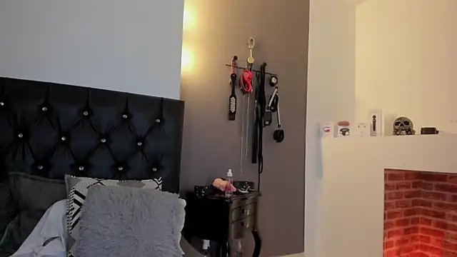 MariaGaitan online show from March 22, 2025, 9:21 pm