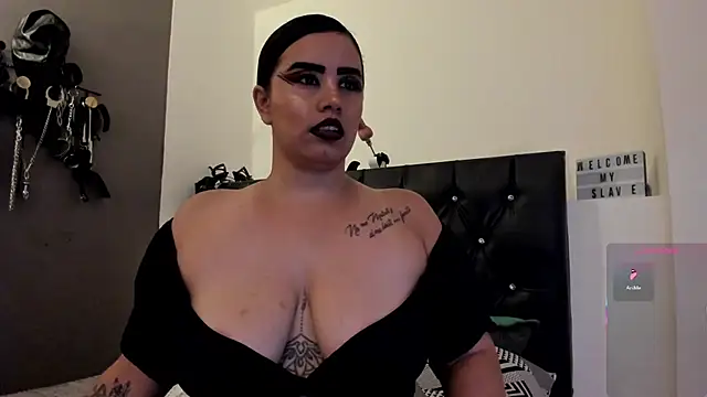 MariaGaitan online show from November 7, 2025, 7:03 pm