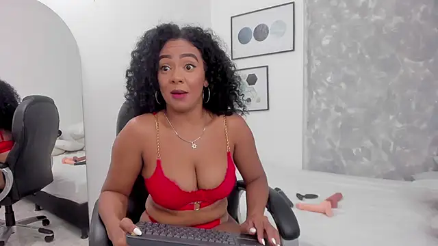 Tanisha  campbell online show from February 1, 2025, 1:09 pm