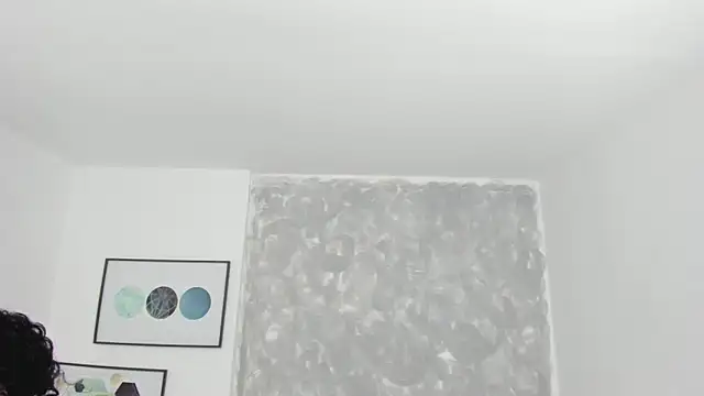 Tanisha  campbell online show from February 21, 2025, 12:50 pm