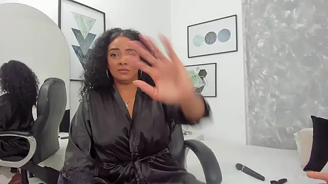 Tanisha  campbell online show from March 4, 2025, 4:09 pm