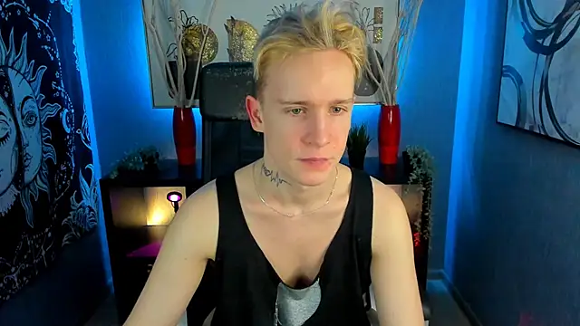 Snapshot of AlexxSweet chatting on December 25, 2024, 9:02 am AlexxSweet online show from December 25, 2024, 9:02 am