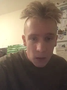 Snapshot of AlexxSweet chatting on March 10, 2025, 10:02 pm AlexxSweet online show from March 10, 2025, 10:02 pm