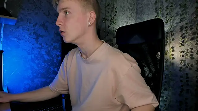 Snapshot of AlexxSweet chatting on September 27, 2025, 6:29 am AlexxSweet online show from September 27, 2025, 6:29 am