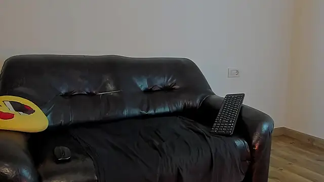 Snapshot of KingMalcom chatting on October 10, 2025, 11:20 am KingMalcom online show from October 10, 2025, 11:20 am