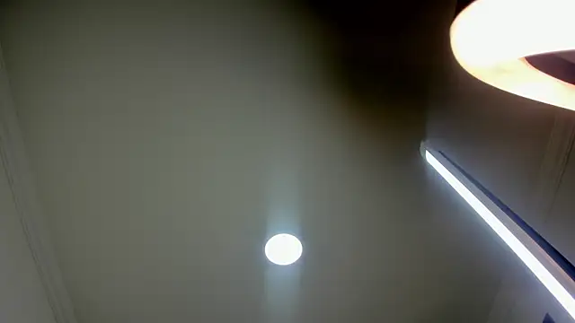 nalalye cruzz  online show from November 8, 2025, 3:07 am