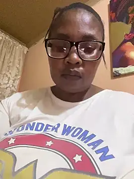 ZOQULUx online show from December 19, 2024, 4:24 pm