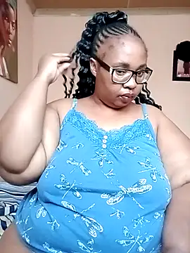 ZOQULUx online show from December 15, 2025, 5:01 am