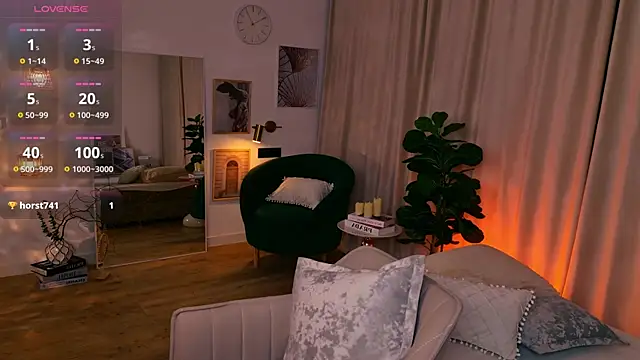 Annie Light online show from May 14, 2026, 6:42 am