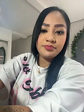 Snapshot of Luisa_Fernandaa chatting on October 16, 2025, 4:08 pm Luisa Fernandaa online show from October 16, 2025, 4:08 pm