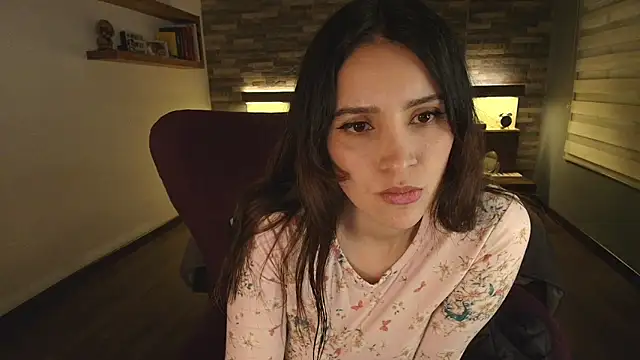 alicewilloww online show from October 14, 2025, 11:16 pm