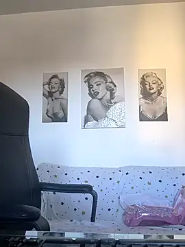 Ladykaos online show from February 22, 2026, 1:09 pm