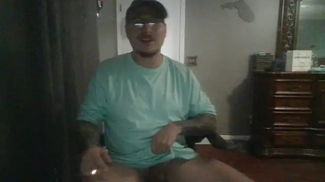 Snapshot of MrBiggBallz chatting on February 12, 2025, 9:43 pm MrBiggBallz online show from February 12, 2025, 9:43 pm