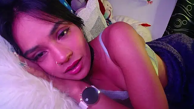 Samara Beltran online show from December 9, 2024, 8:22 am