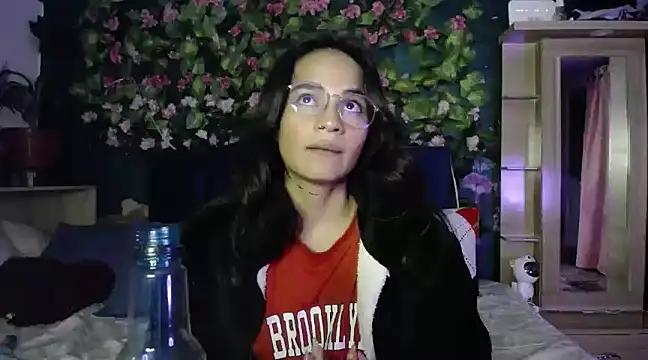 Samara Beltran online show from February 1, 2025, 6:21 am