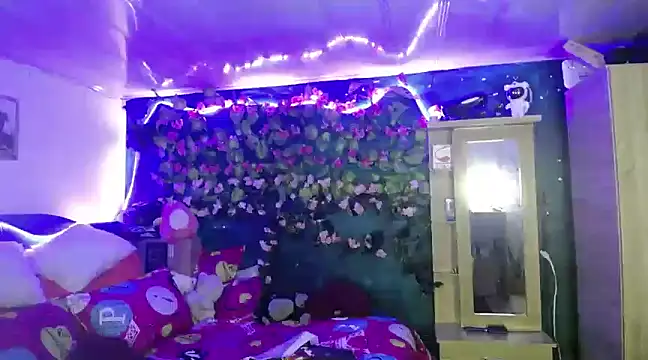 Samara Beltran online show from February 26, 2025, 2:48 am