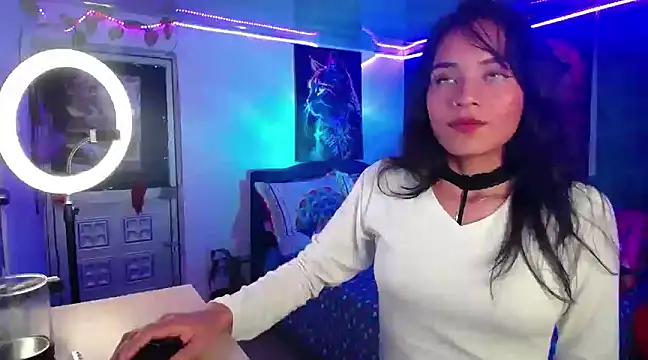 Samara Beltran online show from March 19, 2025, 6:03 am