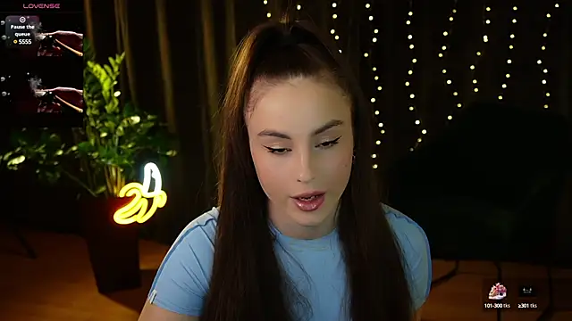 Snapshot of Elice_Dream chatting on January 27, 2025, 8:49 pm Elice Dream online show from January 27, 2025, 8:49 pm