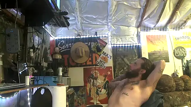 CloudDadddyyy420 online show from October 21, 2025, 11:05 pm