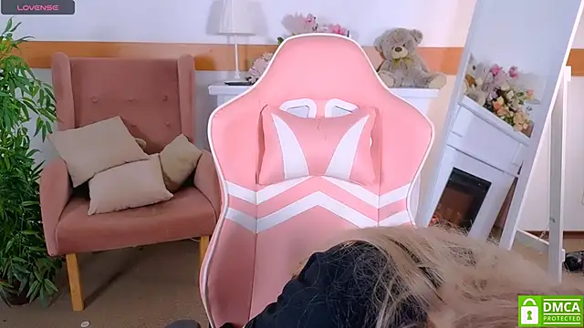 Grace and  Jacob online show from October 21, 2025, 12:50 pm