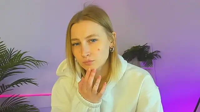 Jess Anders  online show from November 13, 2025, 8:24 am