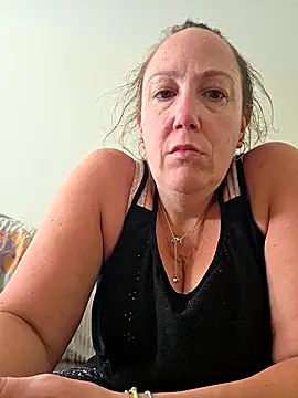 Snapshot of Wisie_Cutie chatting on May 8, 2026, 12:10 pm Wisie Cutie online show from May 8, 2026, 12:10 pm