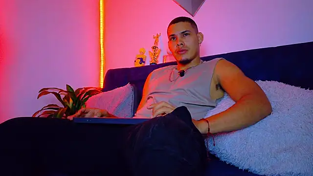 rick03 leto online show from October 20, 2025, 4:24 am