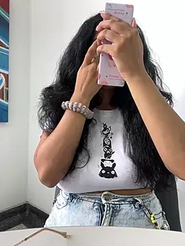 Snapshot of Annya-sweet chatting on March 1, 2025, 2:55 pm Annya-sweet online show from March 1, 2025, 2:55 pm