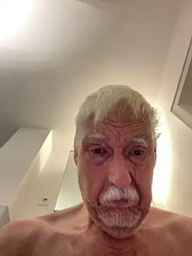 Steffibi1954 online show from November 1, 2025, 3:41 am