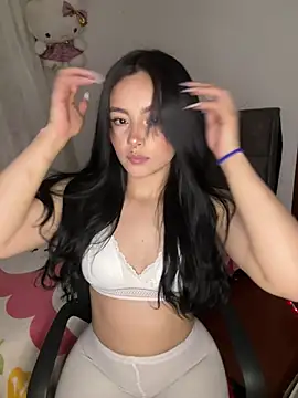 salome polaniiee online show from April 5, 2026, 6:21 am