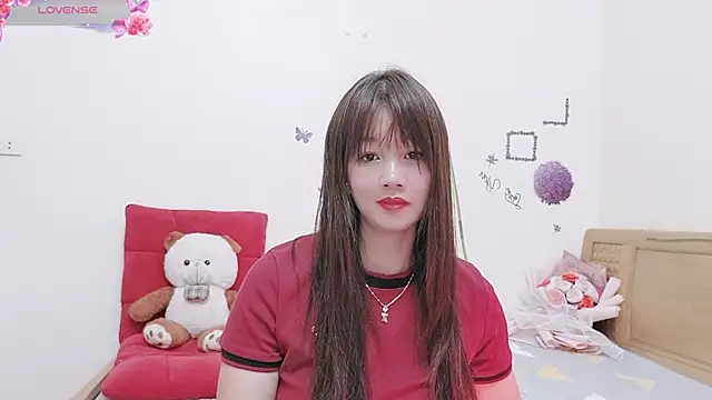 Holygirlsweet777 online show from November 4, 2025, 1:38 am