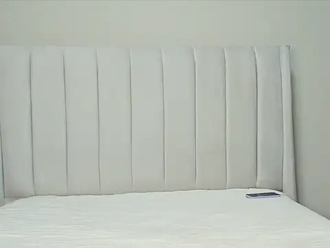  heavenlysent online show from September 16, 2025, 1:28 am