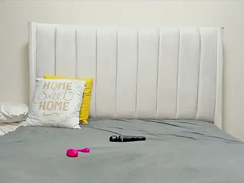  heavenlysent online show from November 7, 2025, 3:39 am