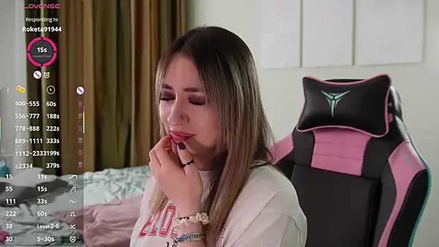 Snapshot of Fiona-Love chatting on November 15, 2025, 3:19 pm Fiona-Love online show from November 15, 2025, 3:19 pm