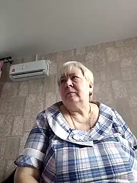 Snapshot of EffectFiona chatting on February 27, 2025, 3:47 am EffectFiona online show from February 27, 2025, 3:47 am