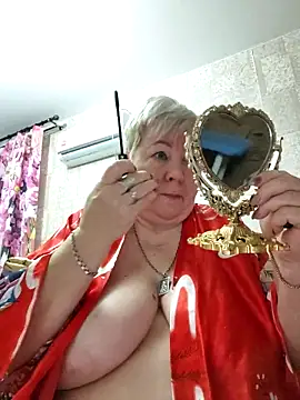 EffectFiona online show from November 15, 2025, 10:48 pm