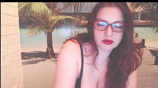 Snapshot of Queen__Natasha chatting on April 21, 2026, 9:50 pm Queen Natasha online show from April 21, 2026, 9:50 pm