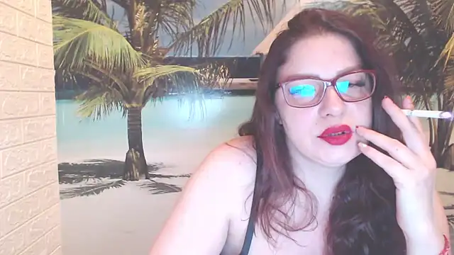 Snapshot of Queen__Natasha chatting on April 29, 2026, 9:32 pm Queen Natasha online show from April 29, 2026, 9:32 pm