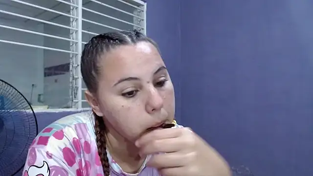 sexy couple29 online show from January 15, 2026, 3:11 am