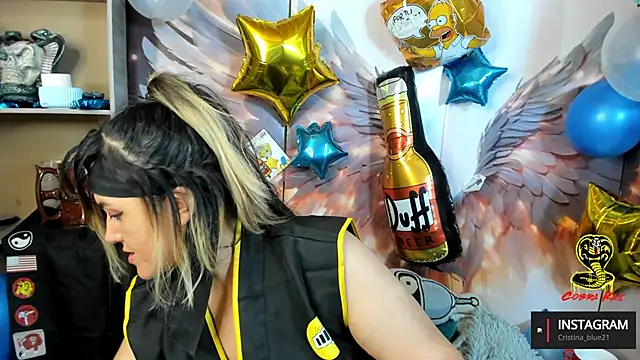 Snapshot of cristina_blu21 chatting on September 27, 2025, 11:43 pm cristina blu21 online show from September 27, 2025, 11:43 pm