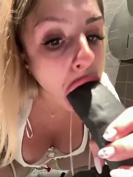 BritneyDimond online show from December 13, 2024, 10:02 pm