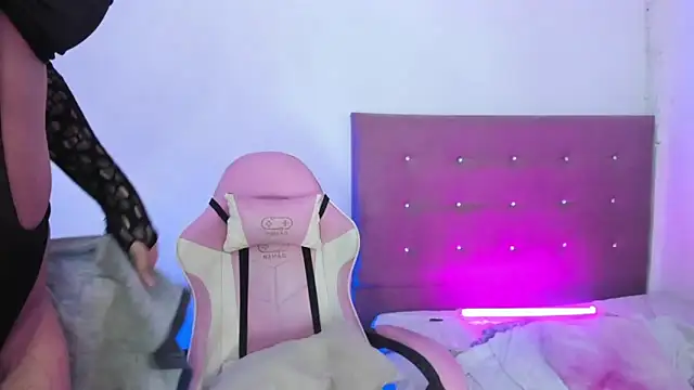 Snapshot of OSORIOMAFE chatting on February 12, 2026, 6:08 am OSORIOMAFE online show from February 12, 2026, 6:08 am