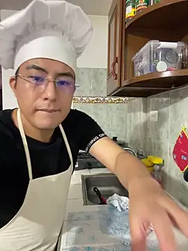 andrewmhilton  online show from March 17, 2025, 4:08 am